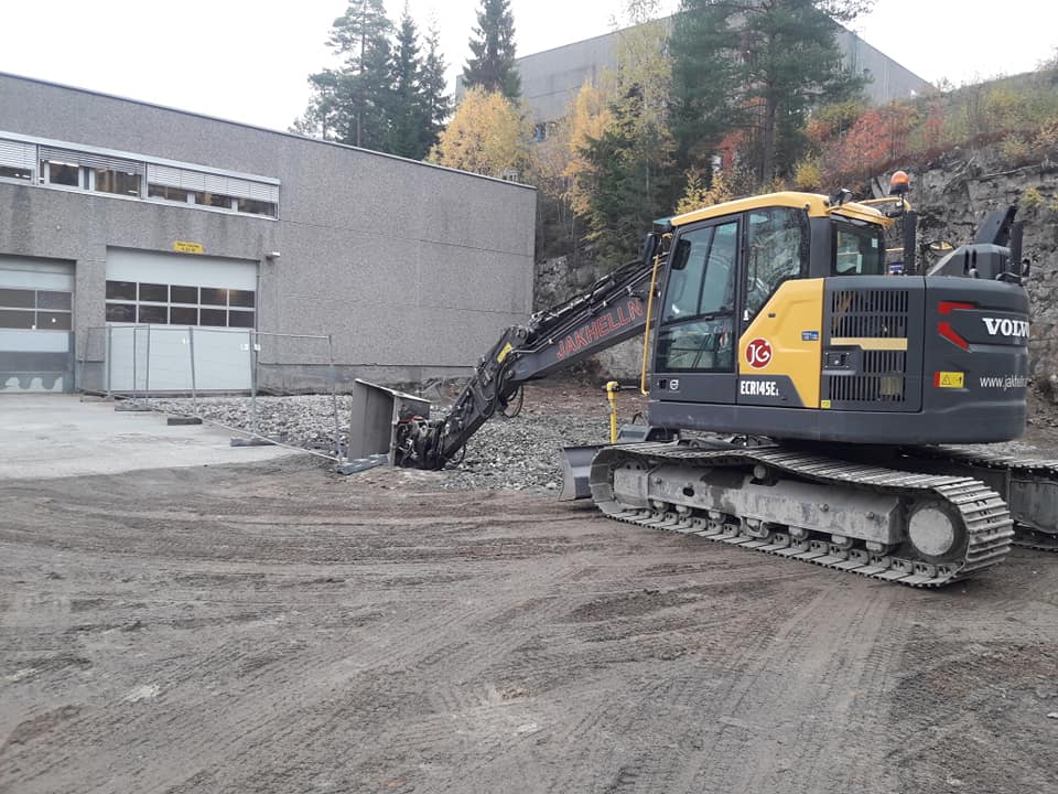 44046047_1886004571455406_3830557189567676416_n