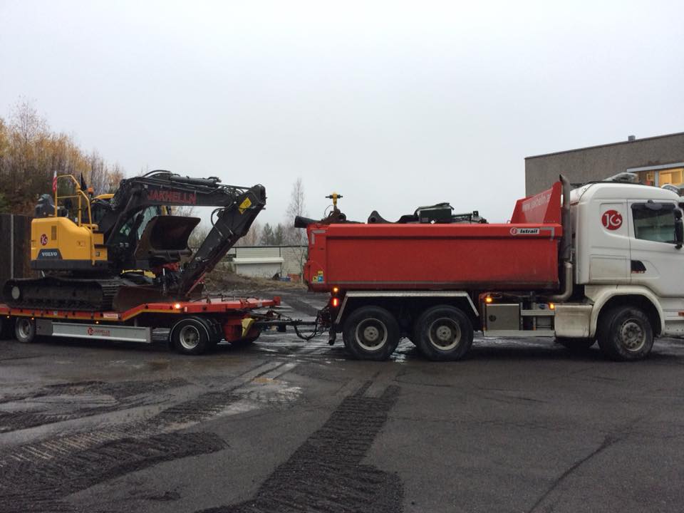 45331417_1913336545388875_570112756280197120_n